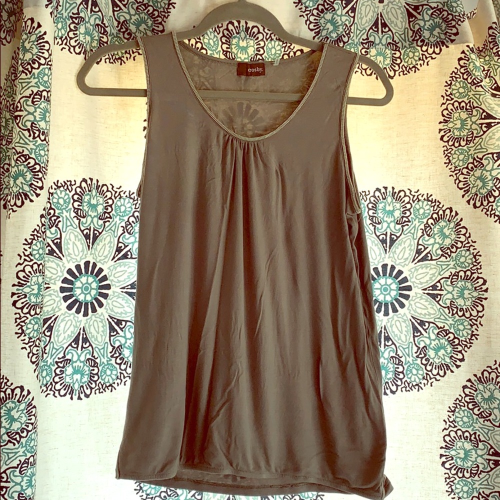 Loose tank top with decorative trim